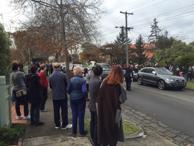 Camberwell: 9 Bringa Ave (Peter Vigano, Jellis Craig), under hammer, $3.316m